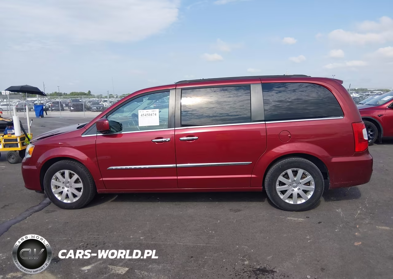 2016 Chrysler Town & Country Touring VIN:2C4RC1BG3GR239590 - 14