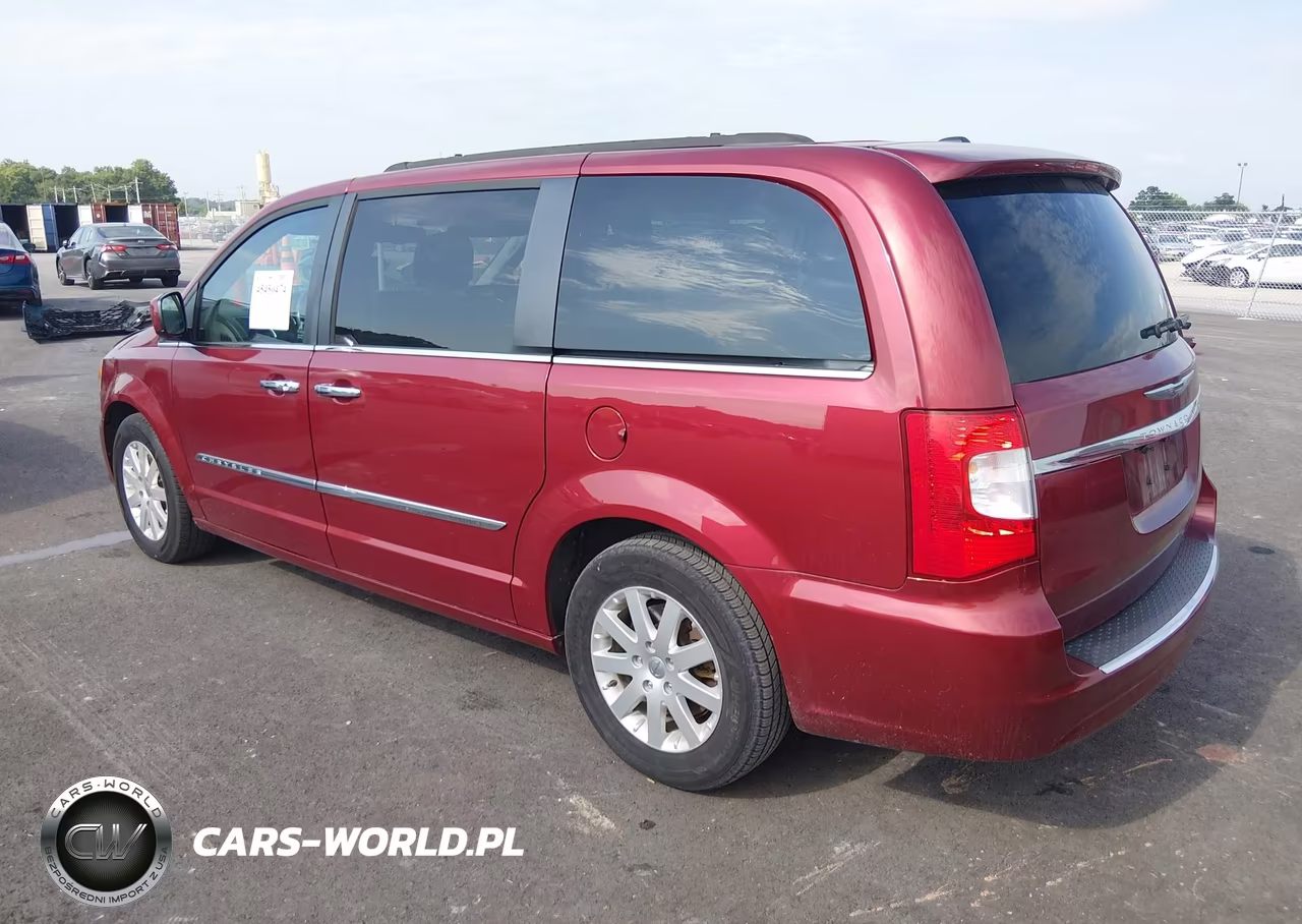 2016 Chrysler Town & Country Touring VIN:2C4RC1BG3GR239590 - 3