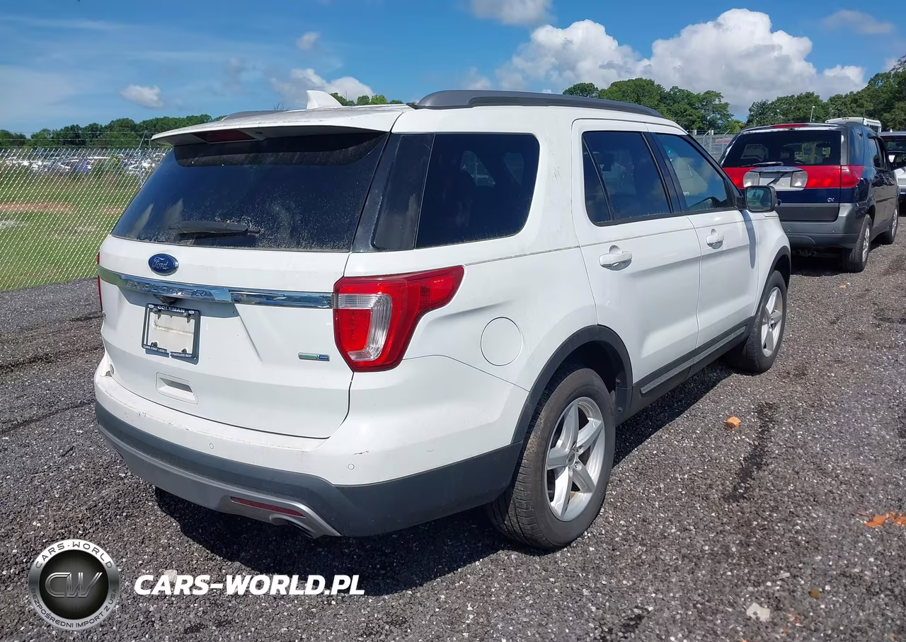 2016 Ford Explorer Xlt VIN:1FM5K8DH4GGB13607 - 4