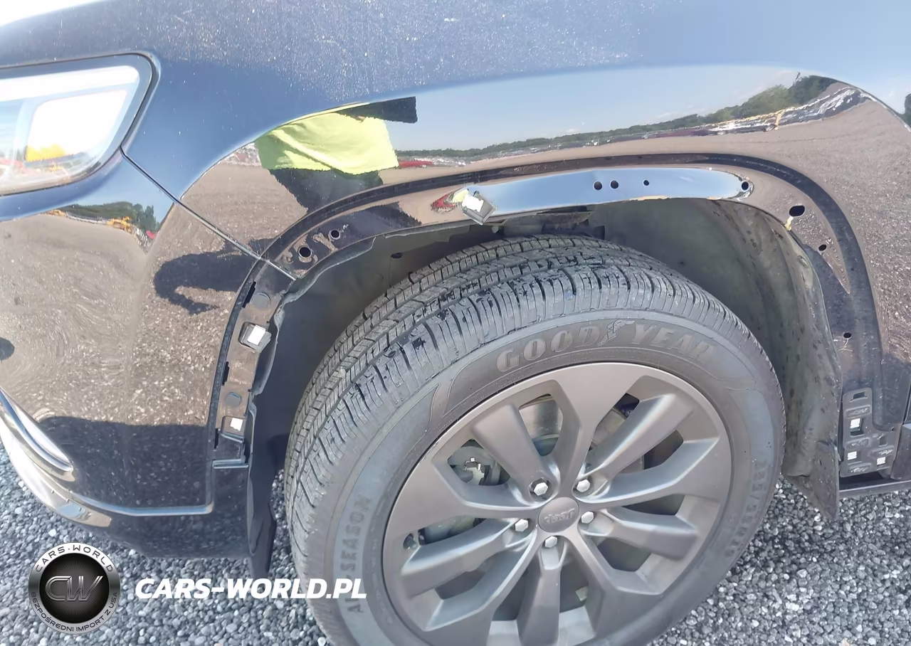 2019 Jeep Cherokee High Altitude 4X4 VIN:1C4PJMDX3KD451784 - 12