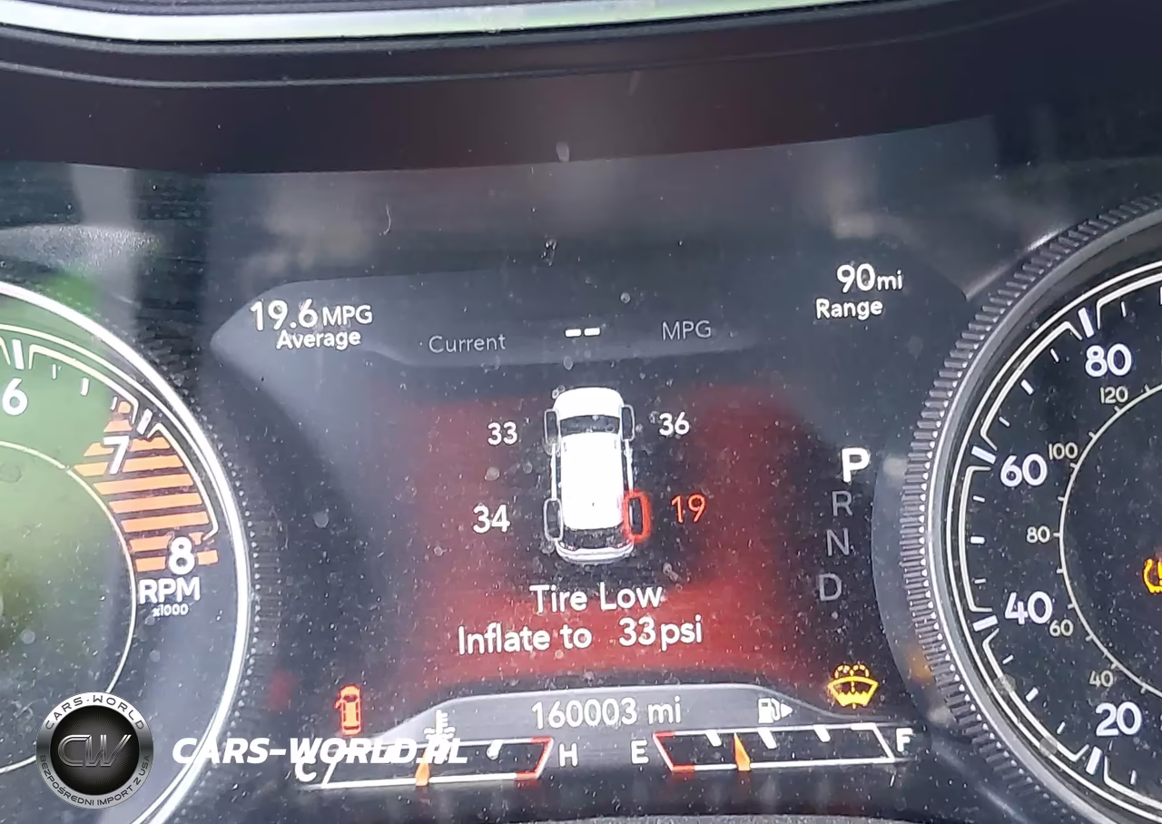 2019 Jeep Cherokee High Altitude 4X4 VIN:1C4PJMDX3KD451784 - 16
