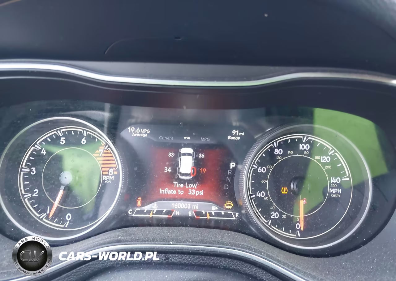 2019 Jeep Cherokee High Altitude 4X4 VIN:1C4PJMDX3KD451784 - 7