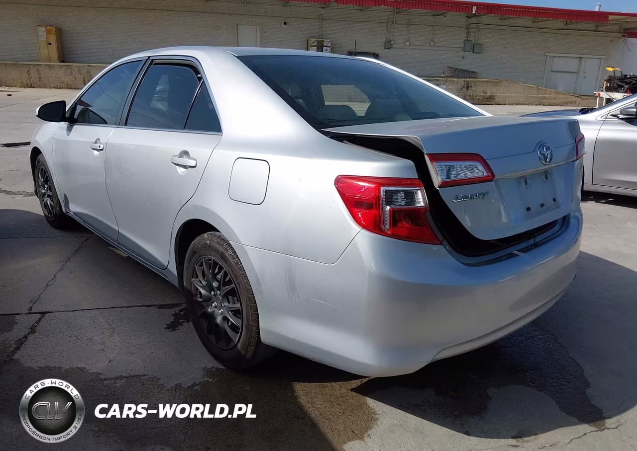 2012 Toyota Camry Le VIN:4T4BF1FKXCR273872 - 3