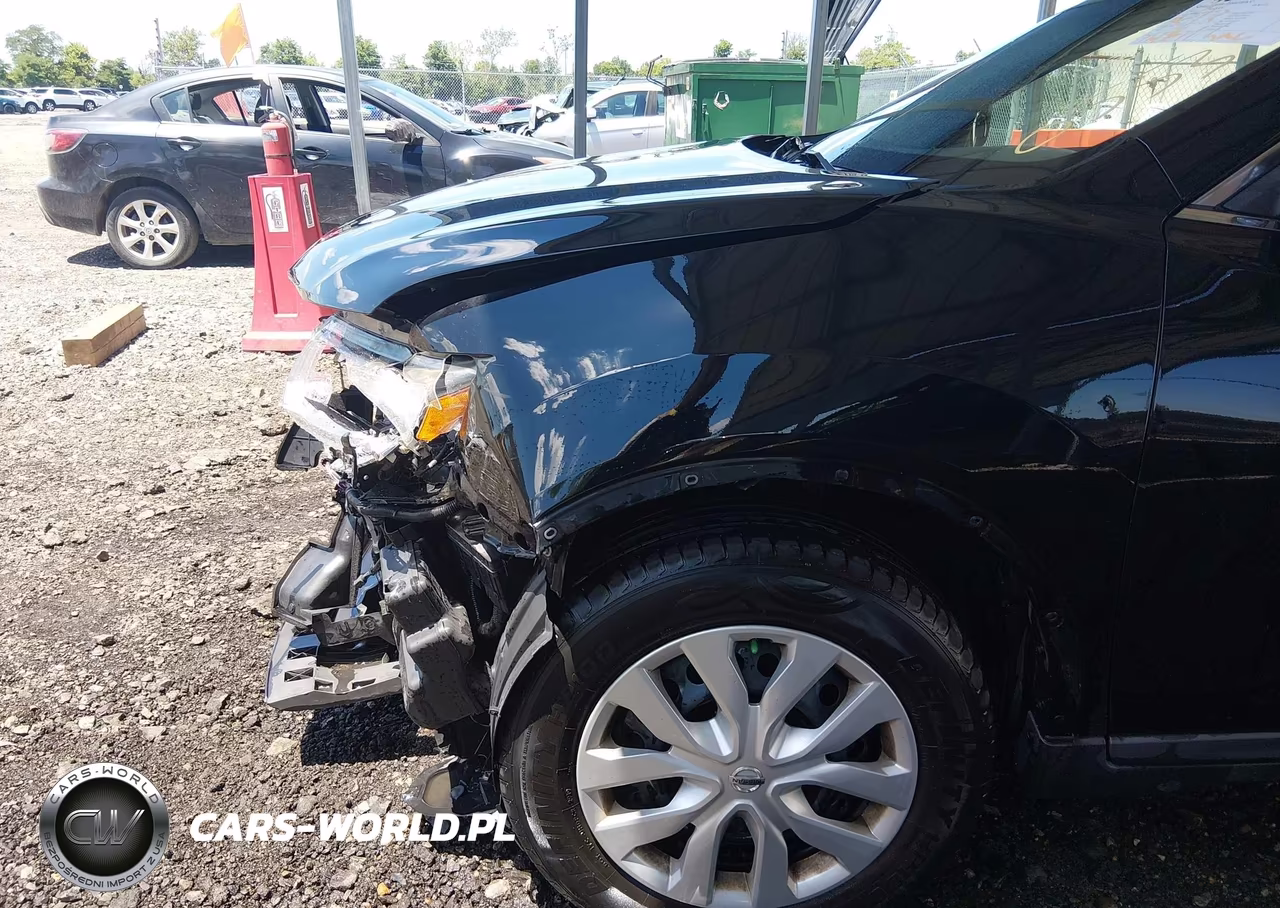 2015 Nissan Rogue S VIN:KNMAT2MV1FP537635 - 19