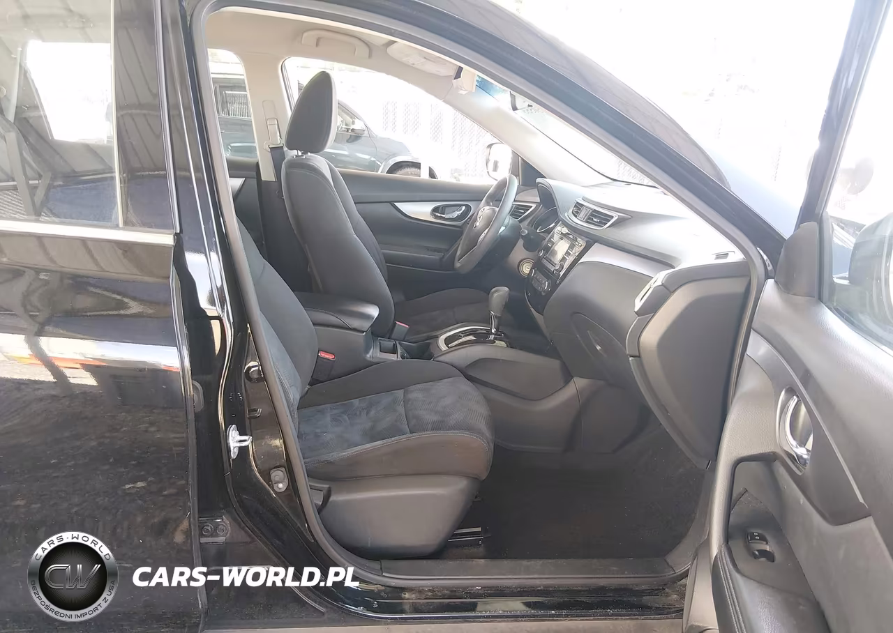 2015 Nissan Rogue S VIN:KNMAT2MV1FP537635 - 5