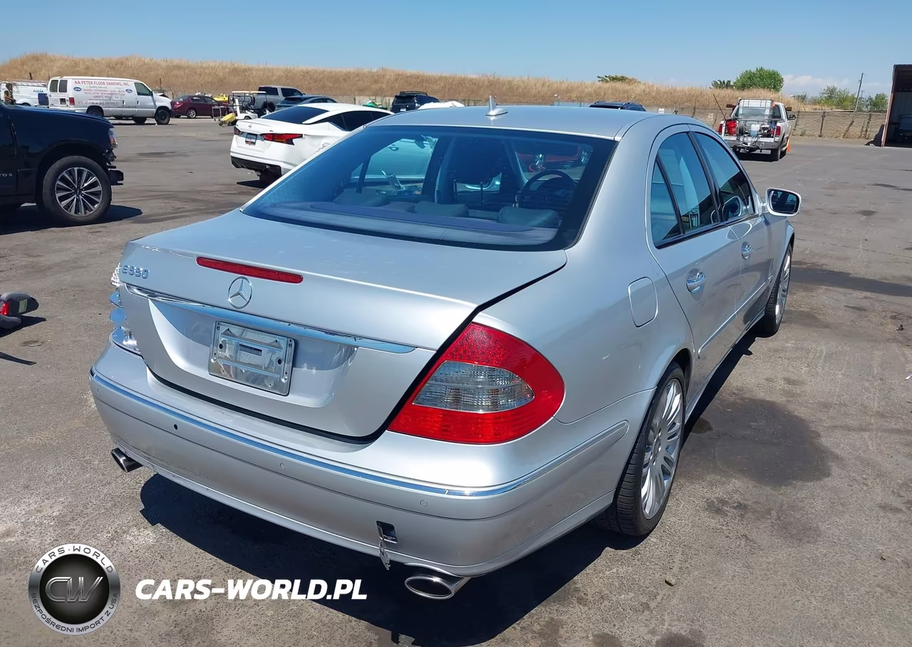 2008 Mercedes-Benz E 550 VIN:WDBUF72X78B217403 - 4