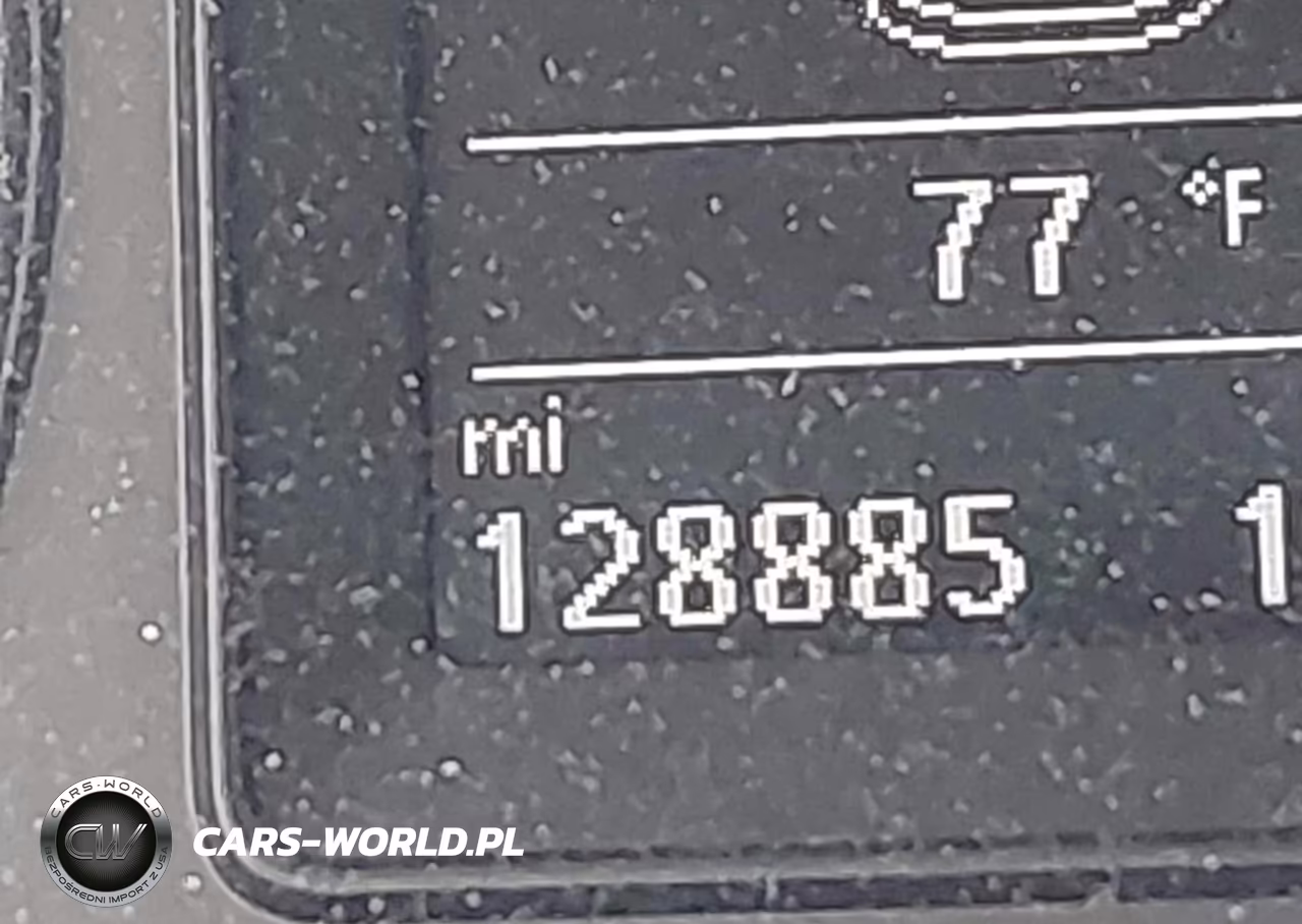 2017 Volkswagen Tiguan 2.0T Wolfsburg Edition VIN:WVGSV7AX0HK031372 - 15
