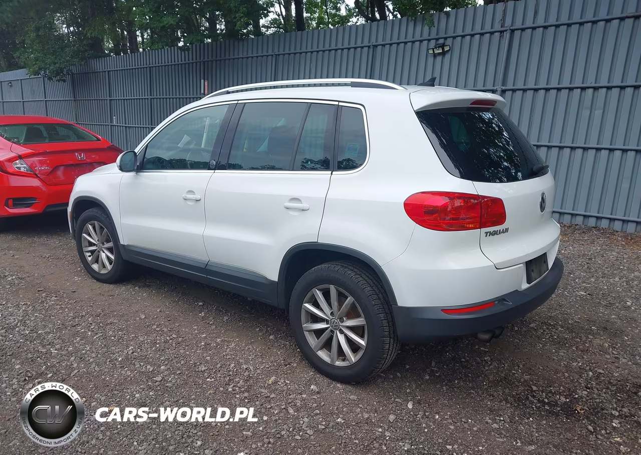 2017 Volkswagen Tiguan 2.0T Wolfsburg Edition VIN:WVGSV7AX0HK031372 - 3