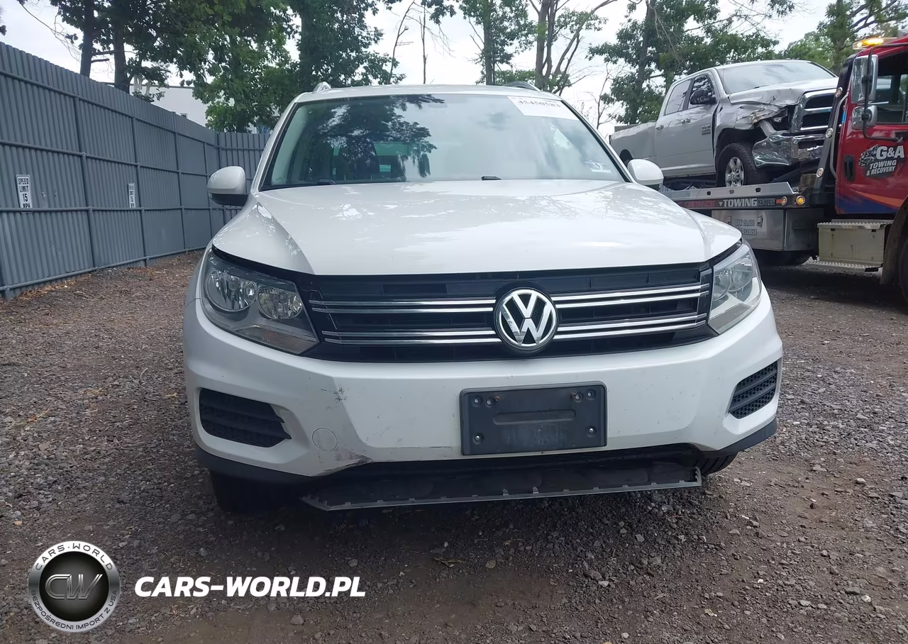 2017 Volkswagen Tiguan 2.0T Wolfsburg Edition VIN:WVGSV7AX0HK031372 - 6
