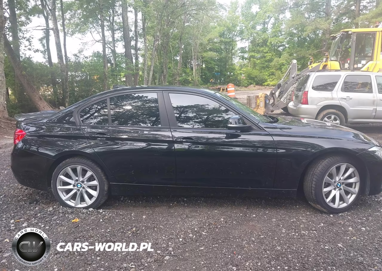 2018 BMW 320I xDrive VIN:WBA8A3C5XJA489654 - 13