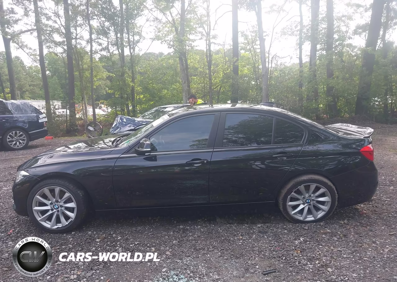 2018 BMW 320I xDrive VIN:WBA8A3C5XJA489654 - 14
