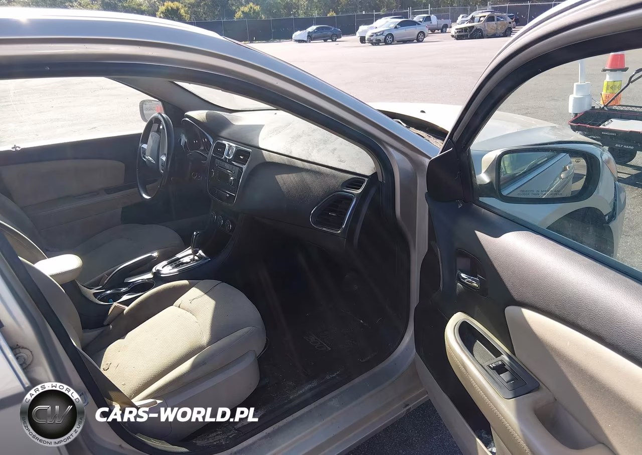2014 Chrysler 200 Touring VIN:1C3CCBBB6EN171770 - 5
