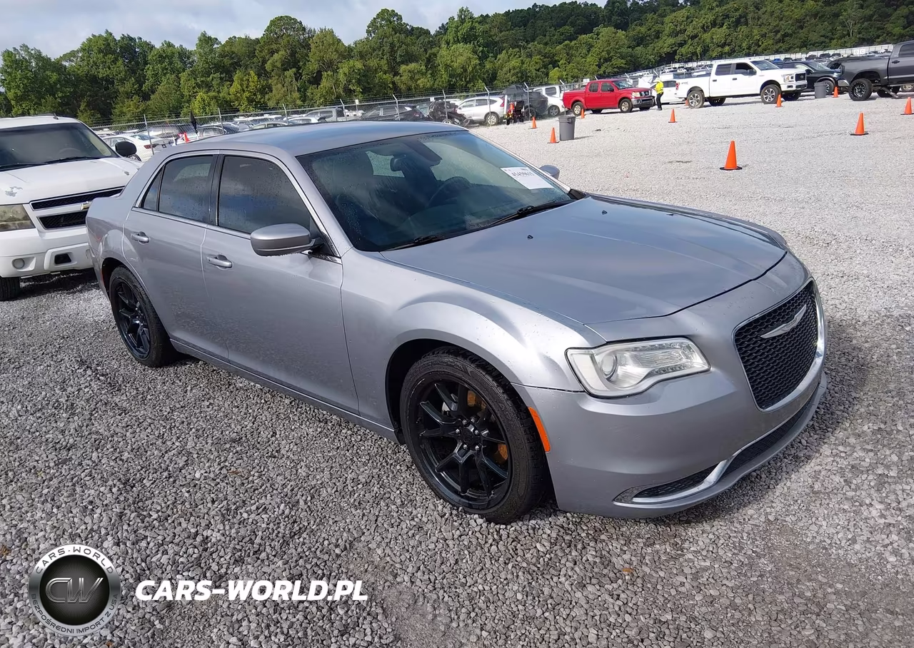 2015 Chrysler 300 Limited