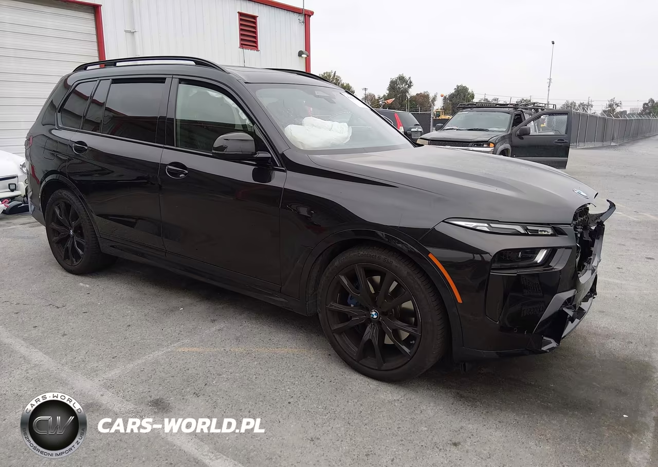 2024 BMW X7 xDrive40I – zdjęcie 1 z 17