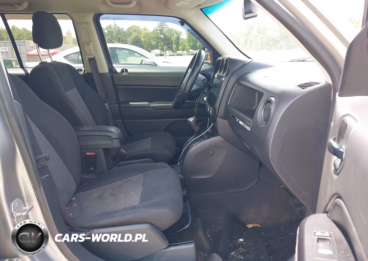 2016 Jeep Patriot Sport VIN:1C4NJPBA2GD734823 - 5