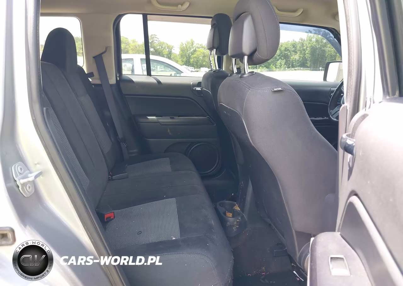 2016 Jeep Patriot Sport VIN:1C4NJPBA2GD734823 - 8