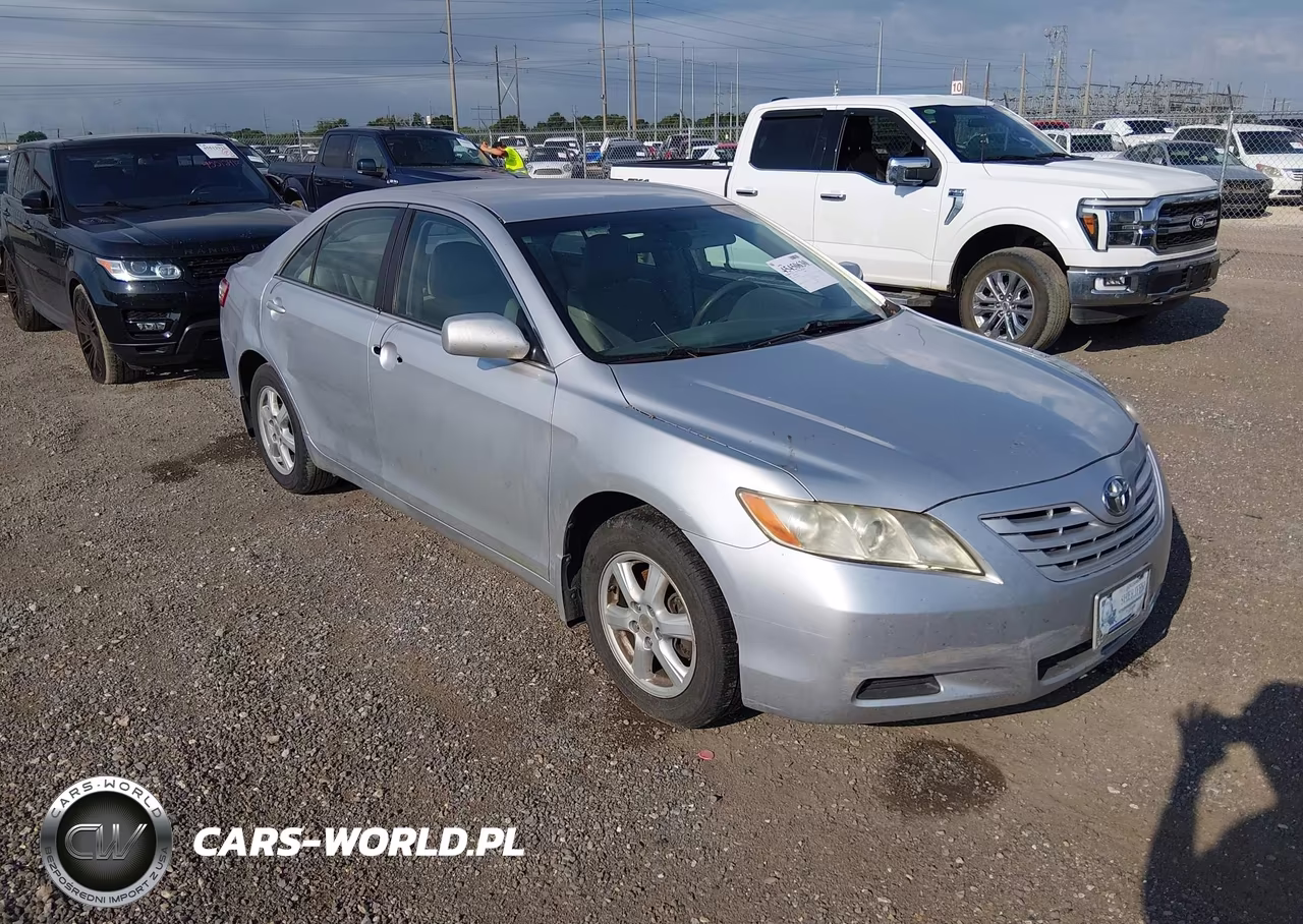 2008 Toyota Camry Le – zdjęcie 1 z 11