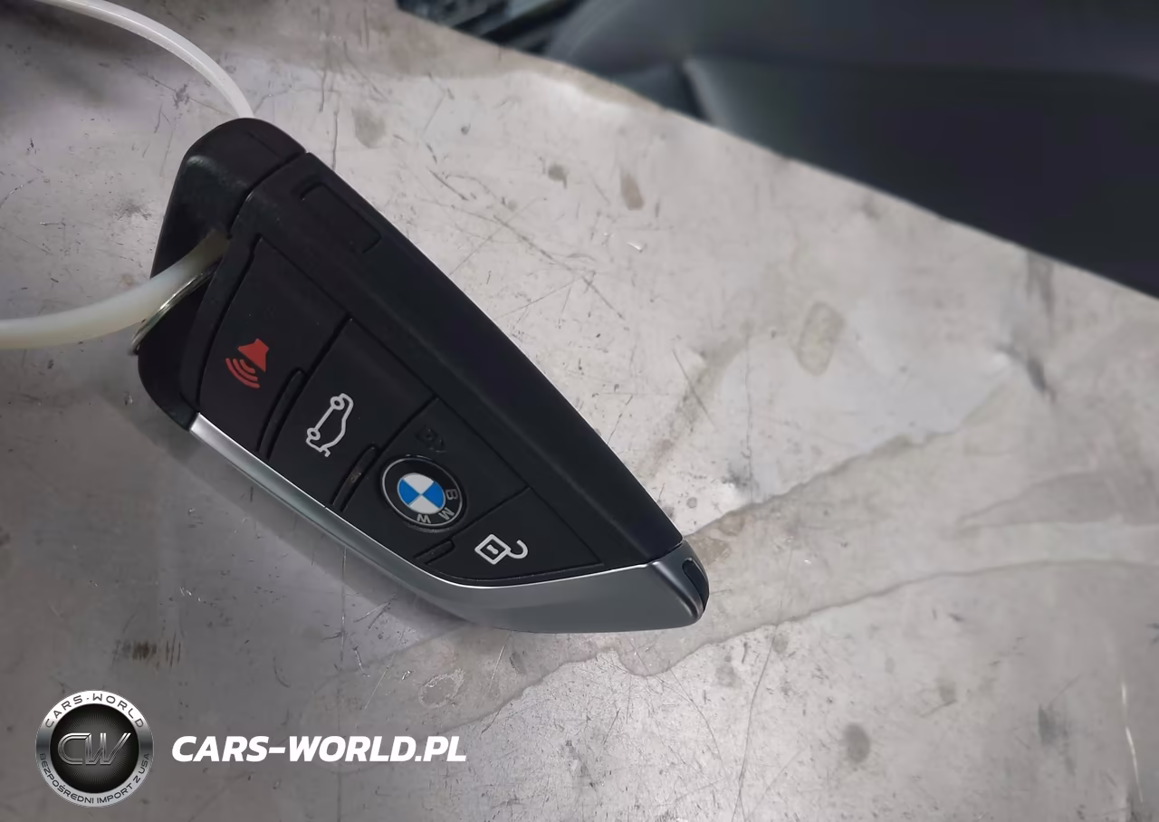2018 BMW X2 xDrive28I VIN:WBXYJ5C35JEF72050 - 11