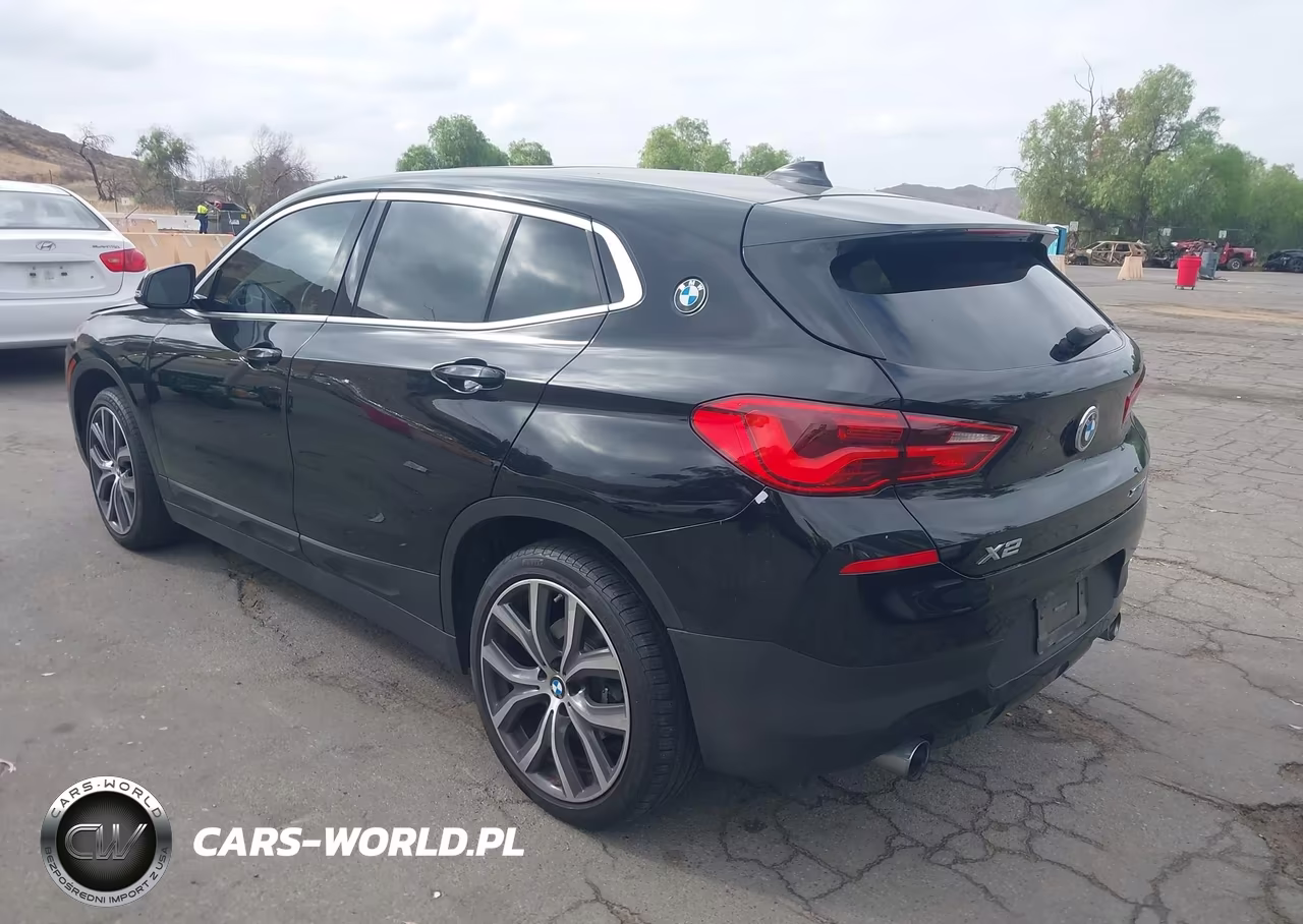 2018 BMW X2 xDrive28I VIN:WBXYJ5C35JEF72050 - 3