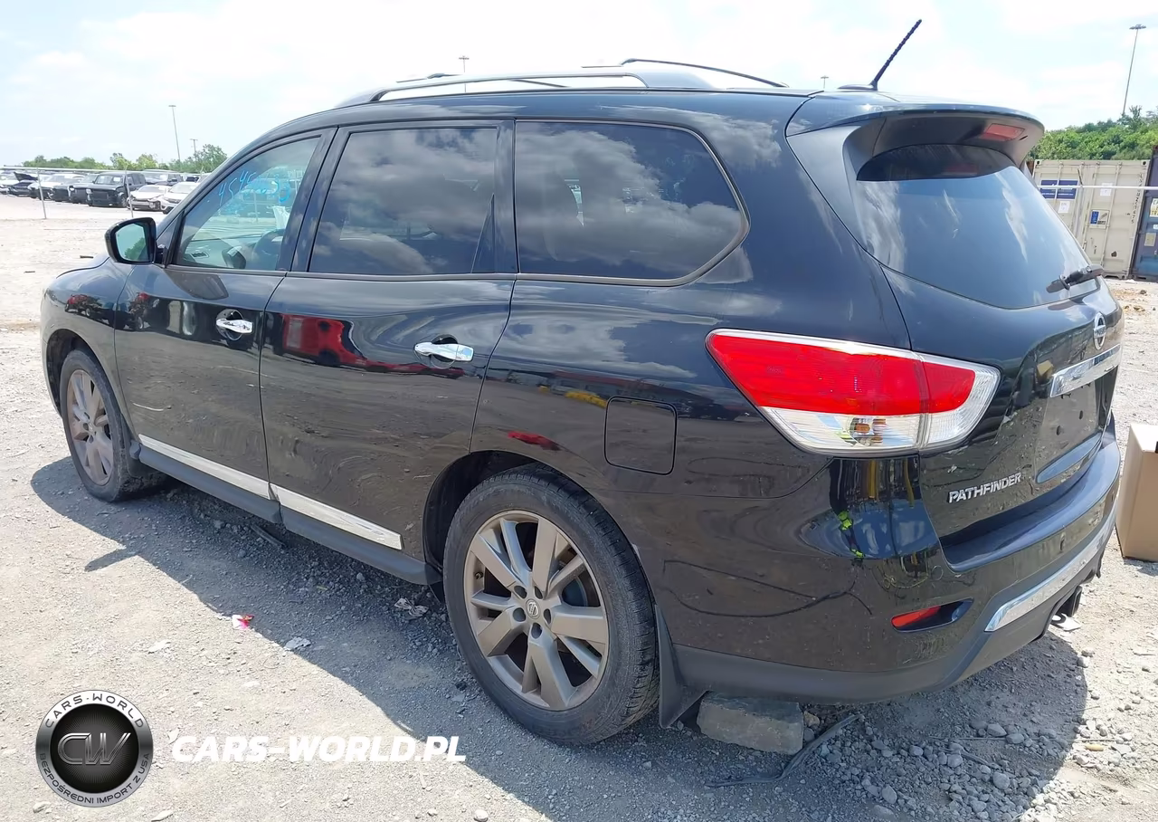 2015 Nissan Pathfinder Platinum VIN:5N1AR2MM6FC720098 - 3