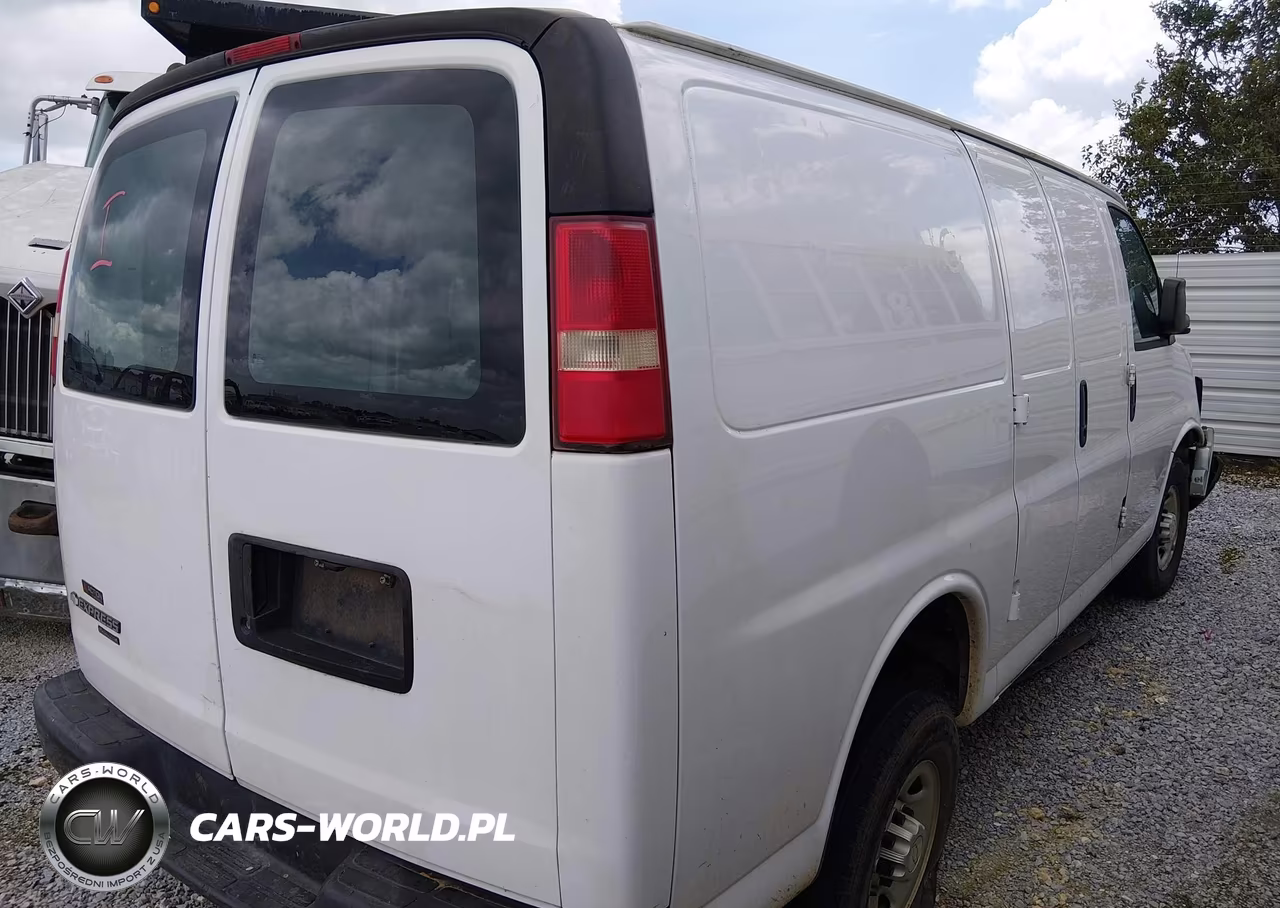 2016 Chevrolet Express 2500 Work Van VIN:1GCWGAFF2G1129241 - 4