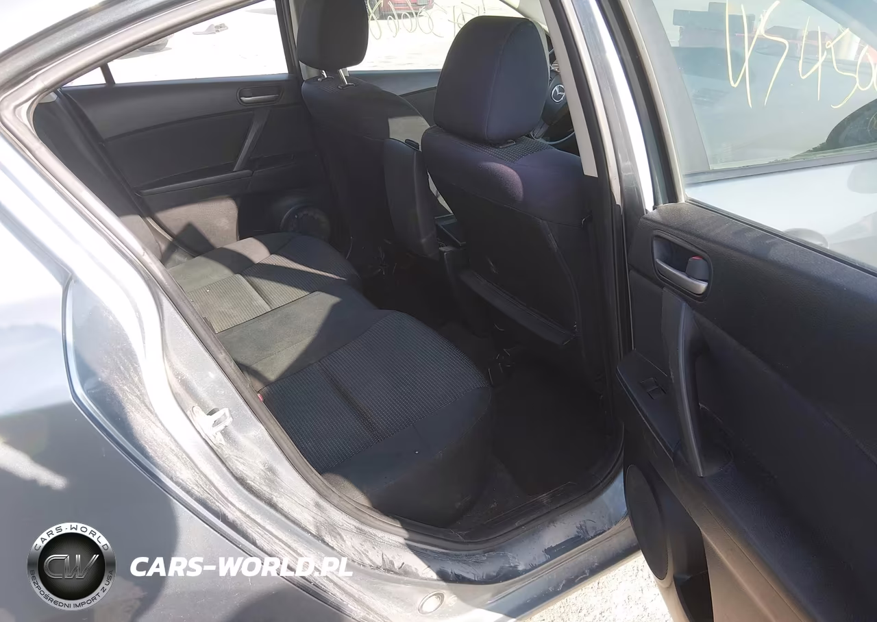 2012 Mazda Mazda3 I Sport VIN:JM1BL1UF9C1529739 - 8