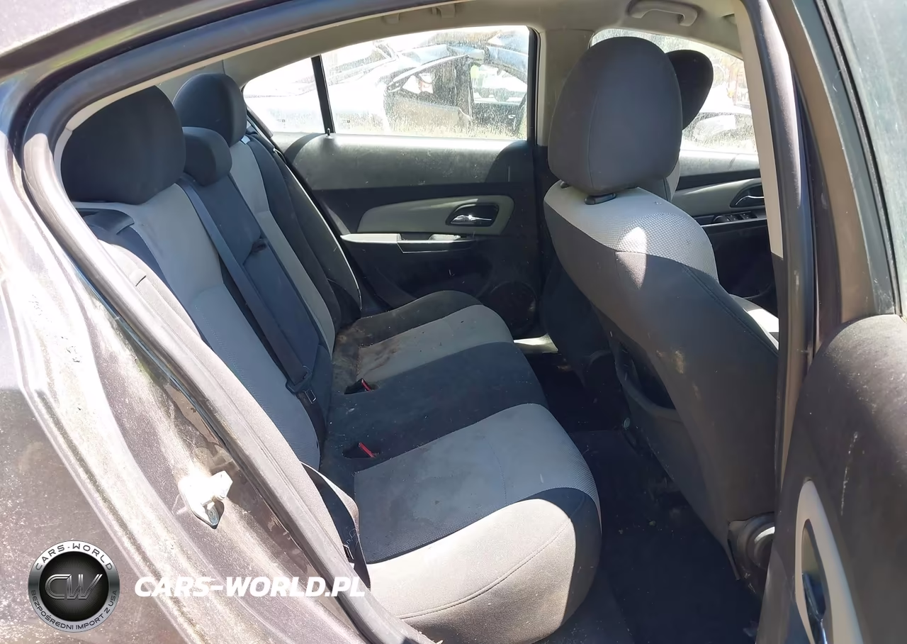 2011 Chevrolet Cruze Ls VIN:1G1PC5SH5B7113726 - 8