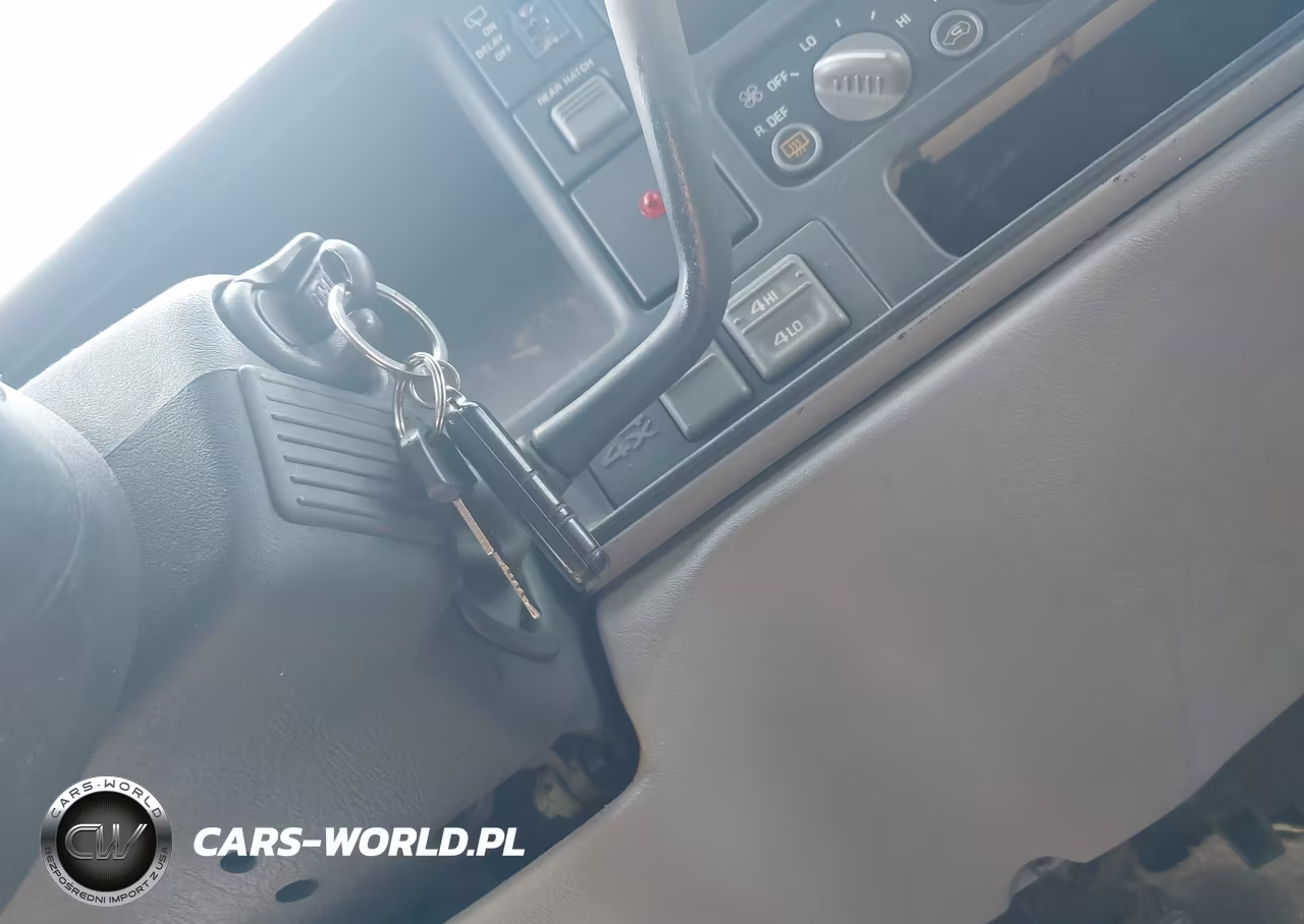 1996 Chevrolet Gmt-400 K1500 VIN:1GCEK19R0TE227624 - 11