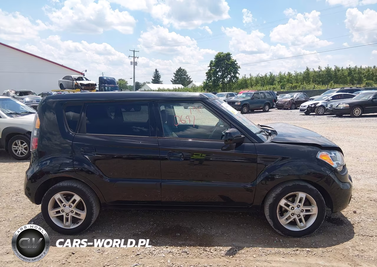 2010 Kia Soul + VIN:KNDJT2A29A7055840 - 13