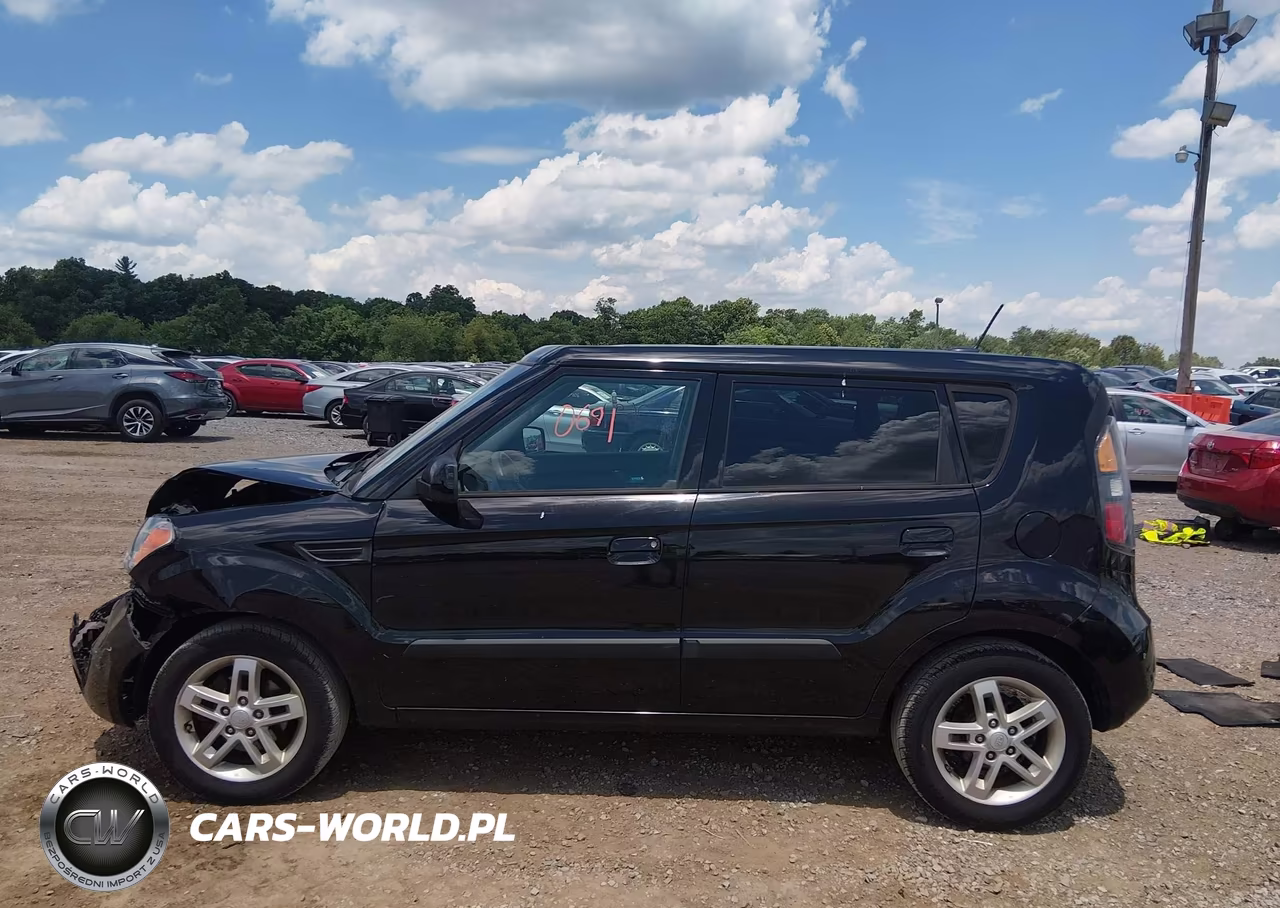 2010 Kia Soul + VIN:KNDJT2A29A7055840 - 14