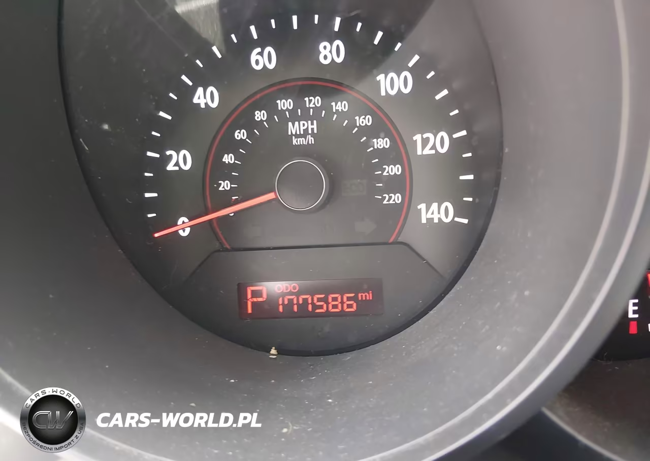 2010 Kia Soul + VIN:KNDJT2A29A7055840 - 15