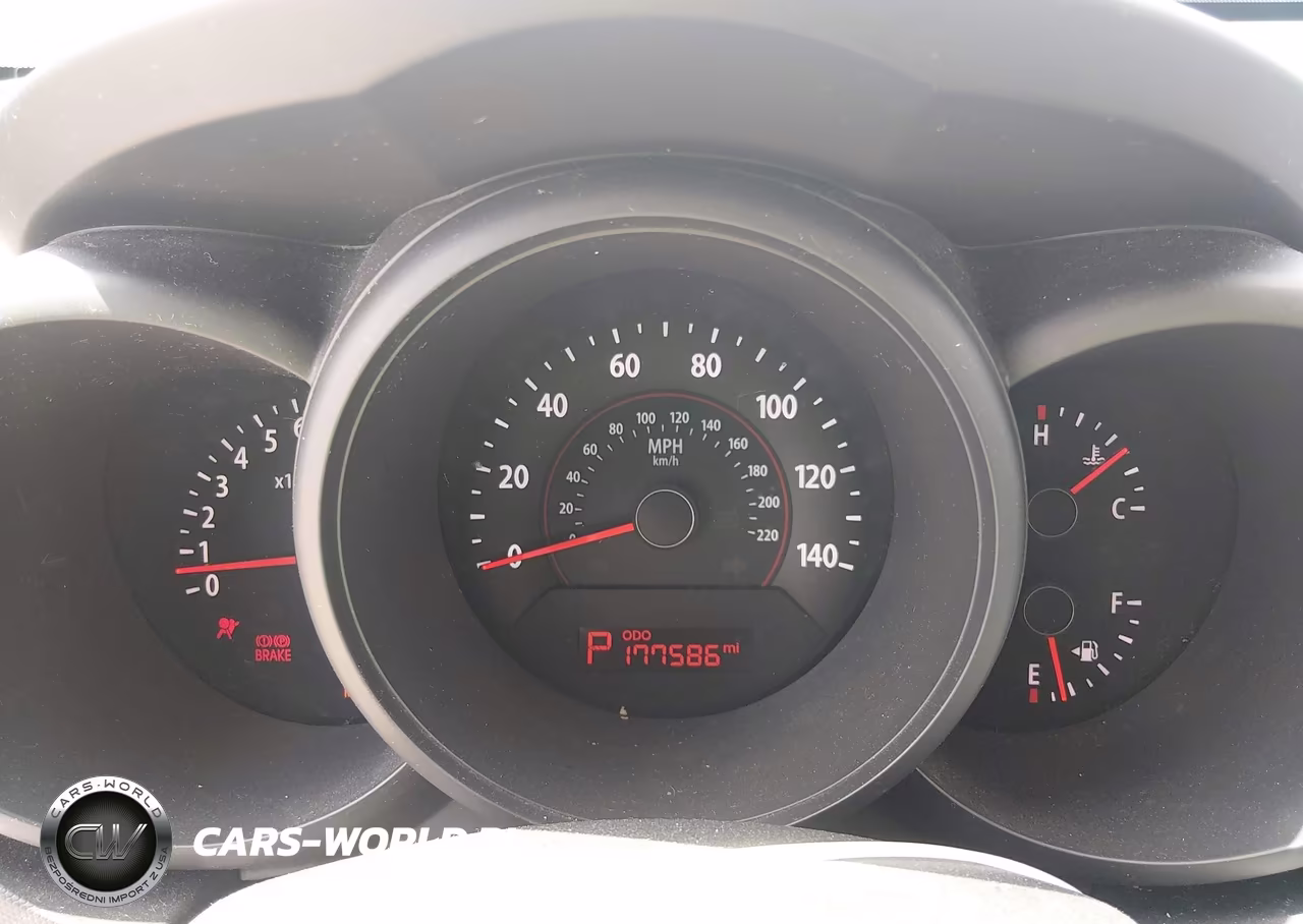 2010 Kia Soul + VIN:KNDJT2A29A7055840 - 7