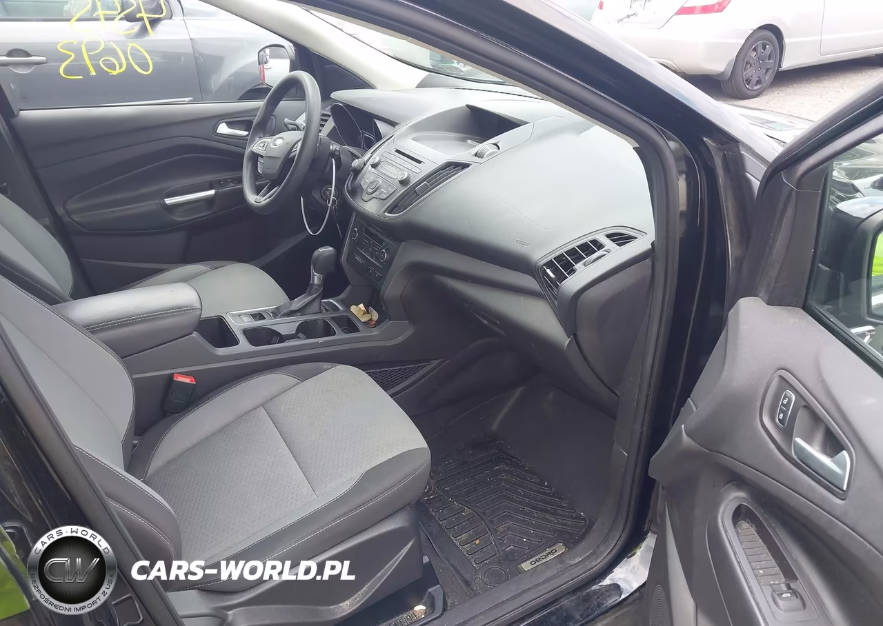 2017 Ford Escape Se VIN:1FMCU0GD8HUD25750 - 5