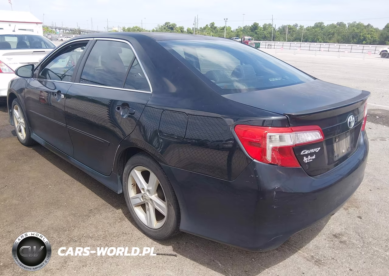 2013 Toyota Camry Se VIN:4T1BF1FKXDU678609 - 3