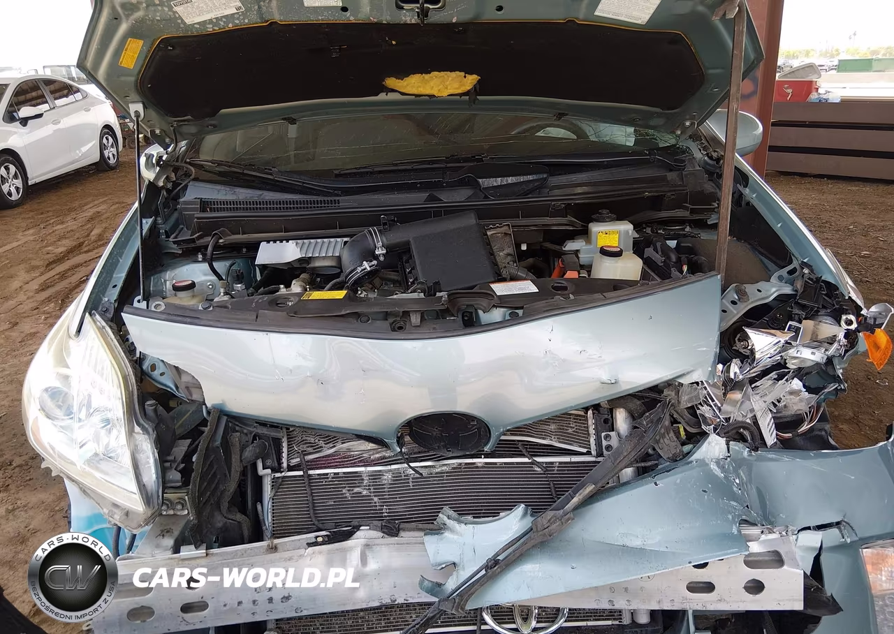 2015 Toyota Prius Two VIN:JTDKN3DU1F1926600 - 10