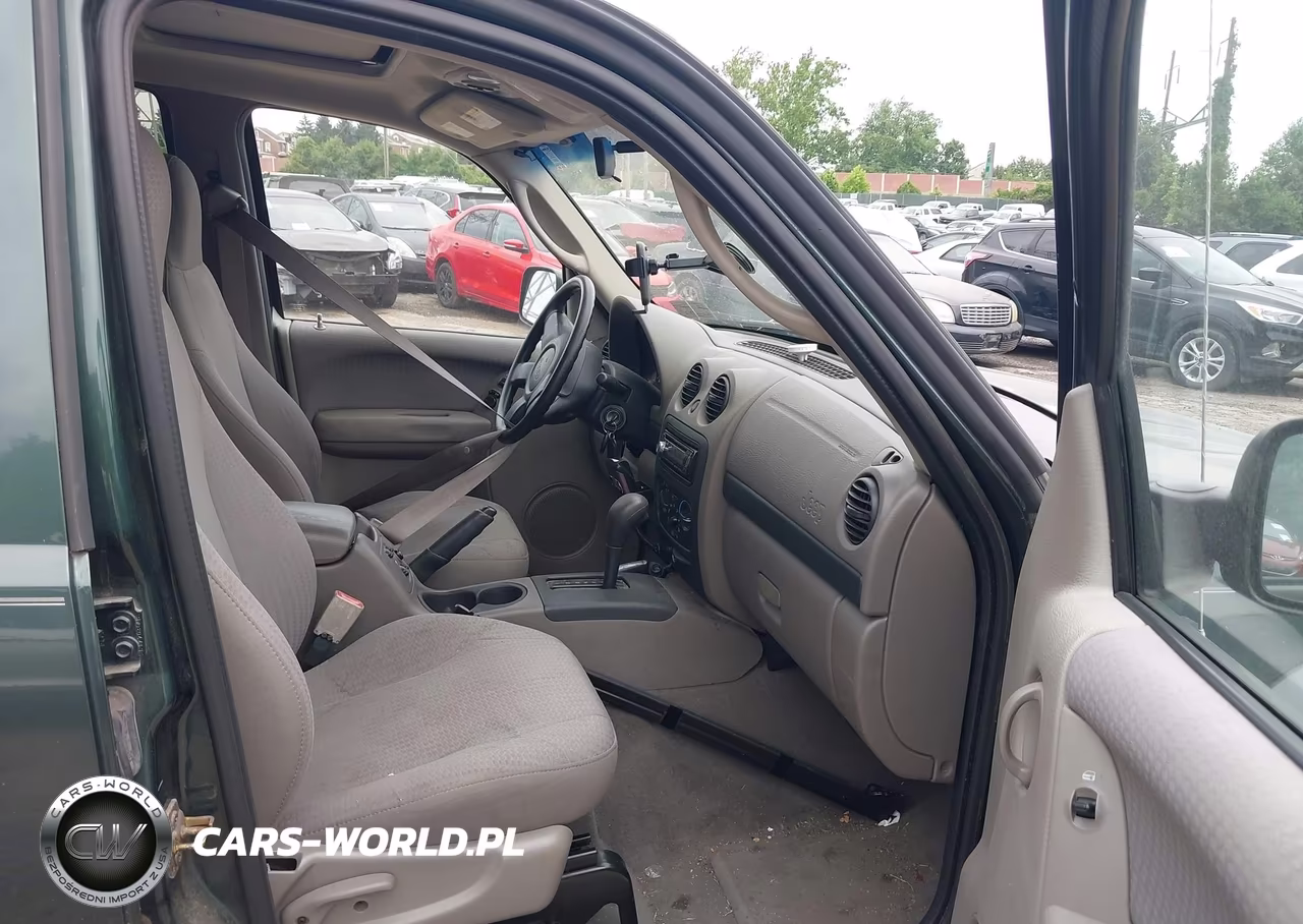 2002 Jeep Liberty Sport VIN:1J4GL48K92W197960 - 5