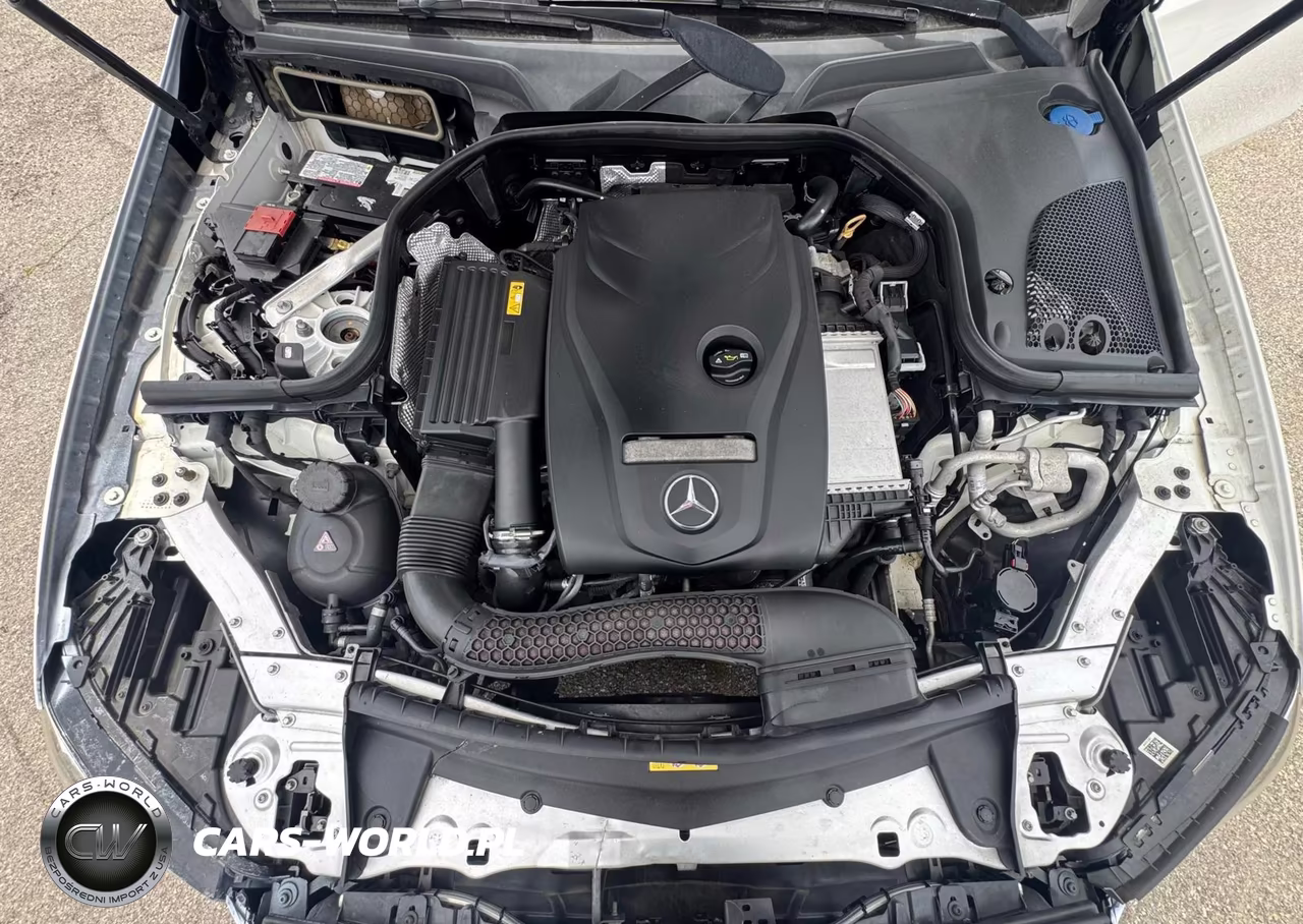 2018 Mercedes-Benz E 300 VIN:WDDZF4JB8JA371390 - 10