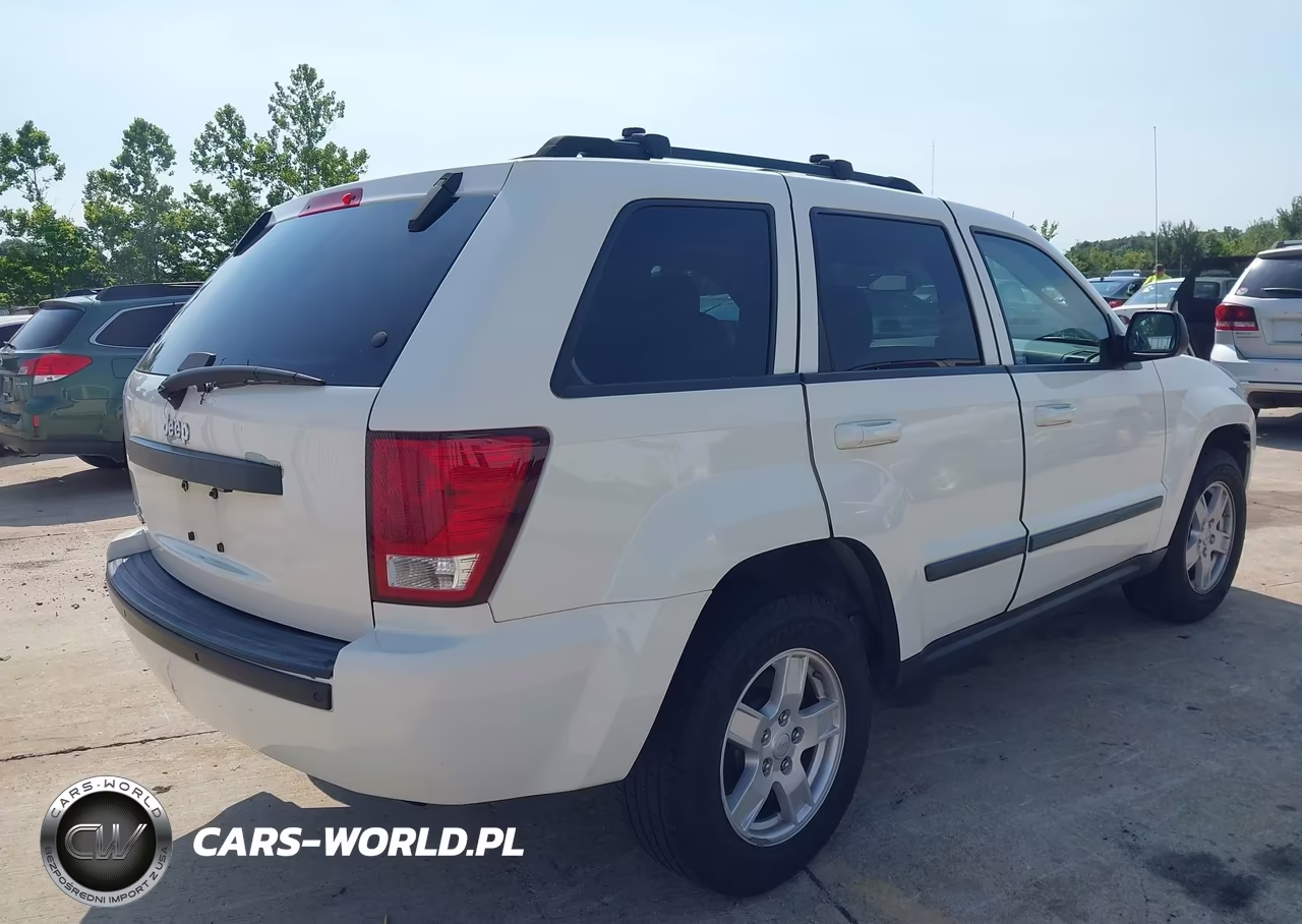 2007 Jeep Grand Cherokee Laredo VIN:1J8GR48K77C581936 - 4