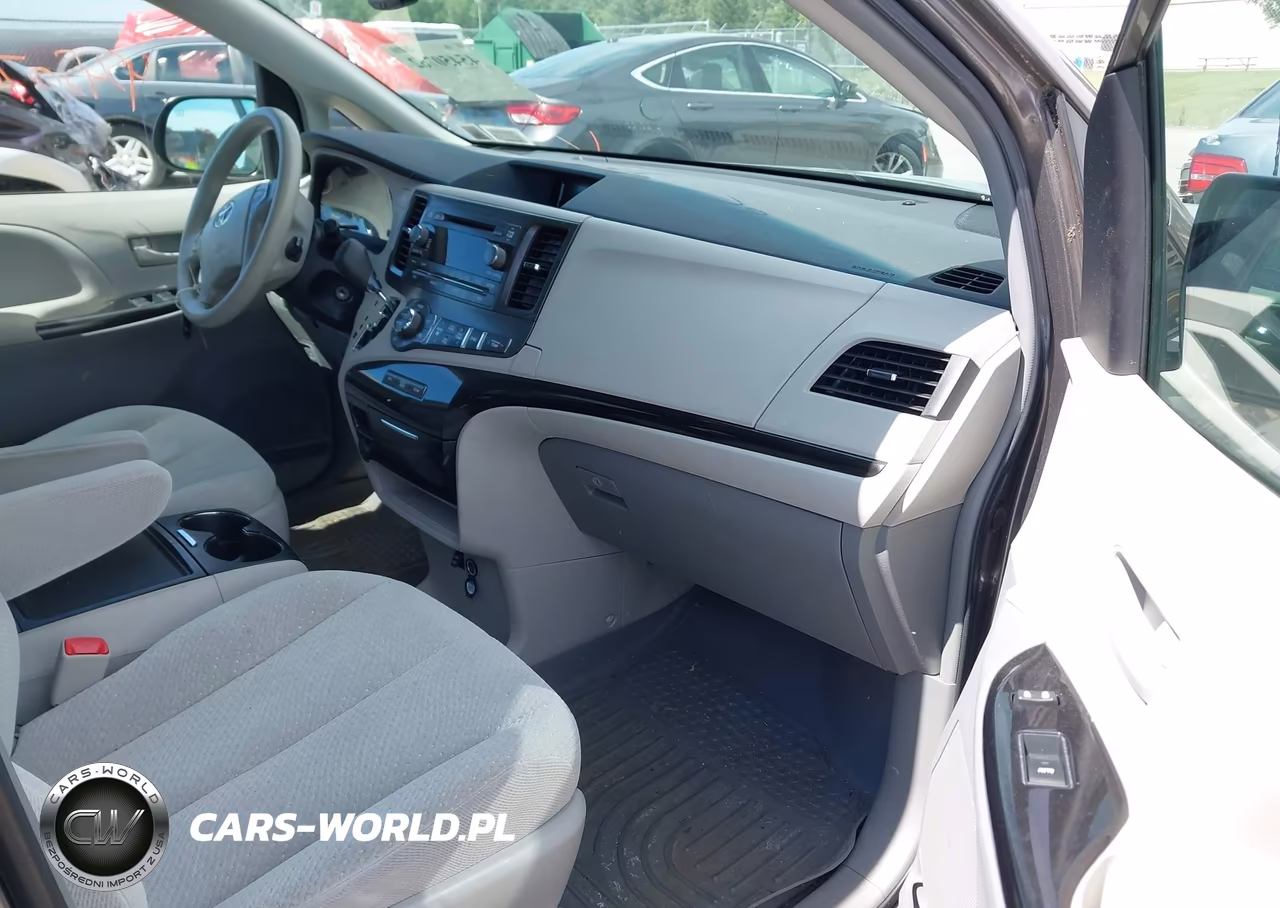 2014 Toyota Sienna Le V6 8 Passenger VIN:5TDKK3DC6ES467209 - 5
