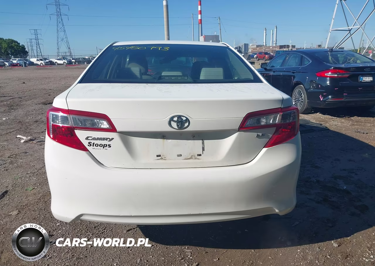 2013 Toyota Camry Le VIN:4T1BF1FK9DU644404 - 16