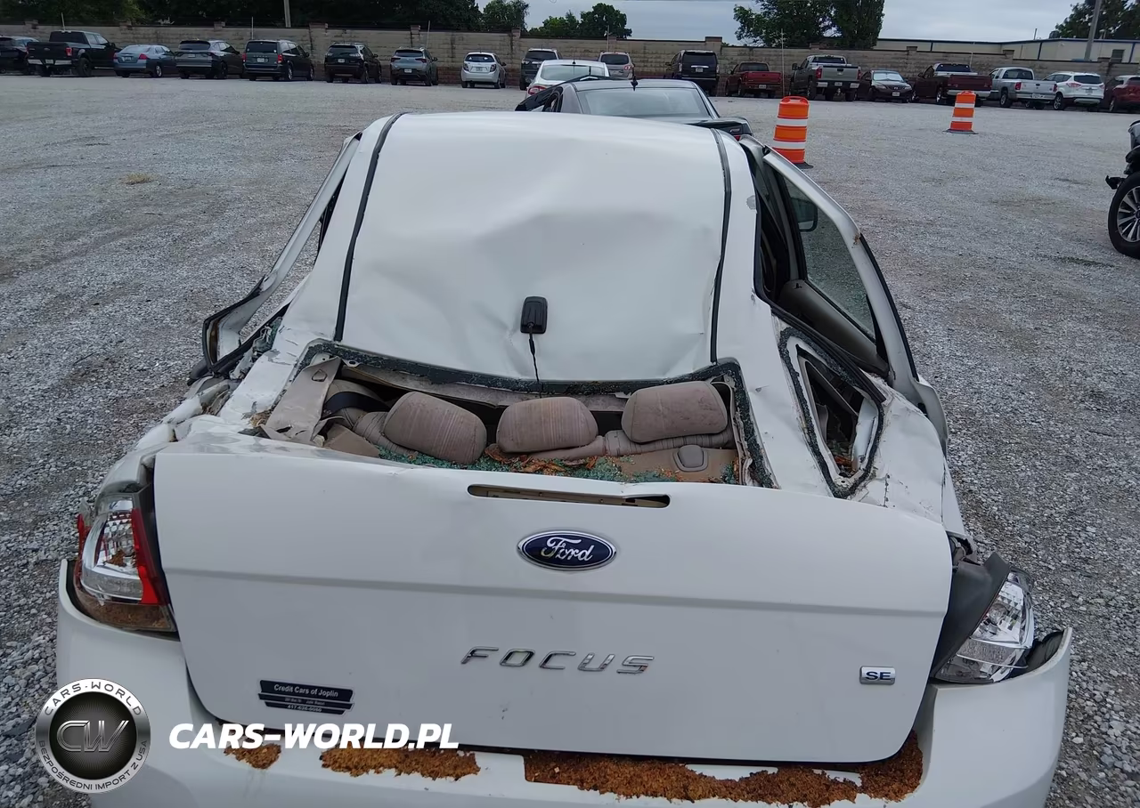 2010 Ford Focus Se VIN:1FAHP3FN1AW211649 - 6