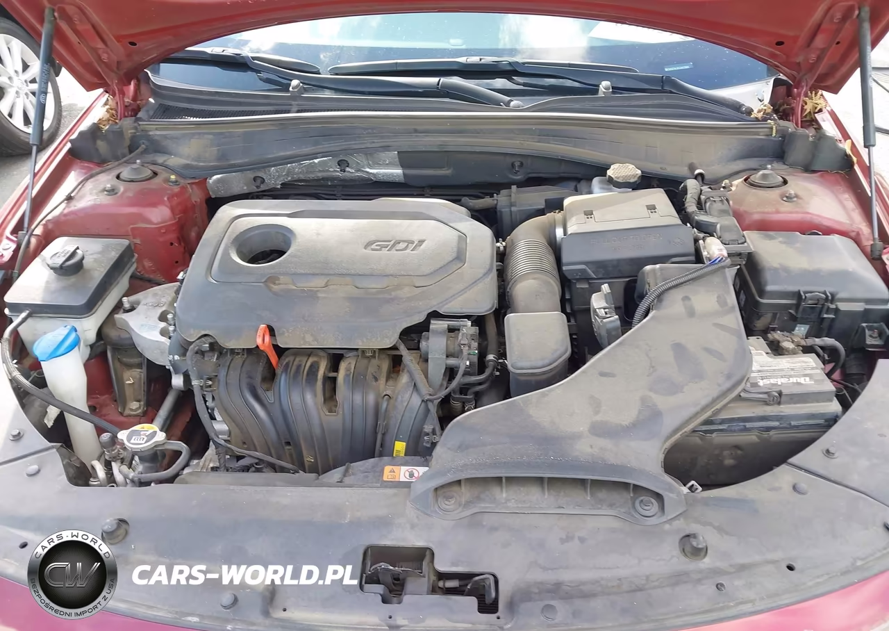 2020 Kia Optima S VIN:5XXGT4L32LG417884 - 10