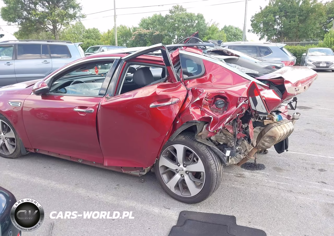 2020 Kia Optima S VIN:5XXGT4L32LG417884 - 14