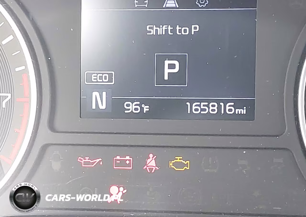 2020 Kia Optima S VIN:5XXGT4L32LG417884 - 15