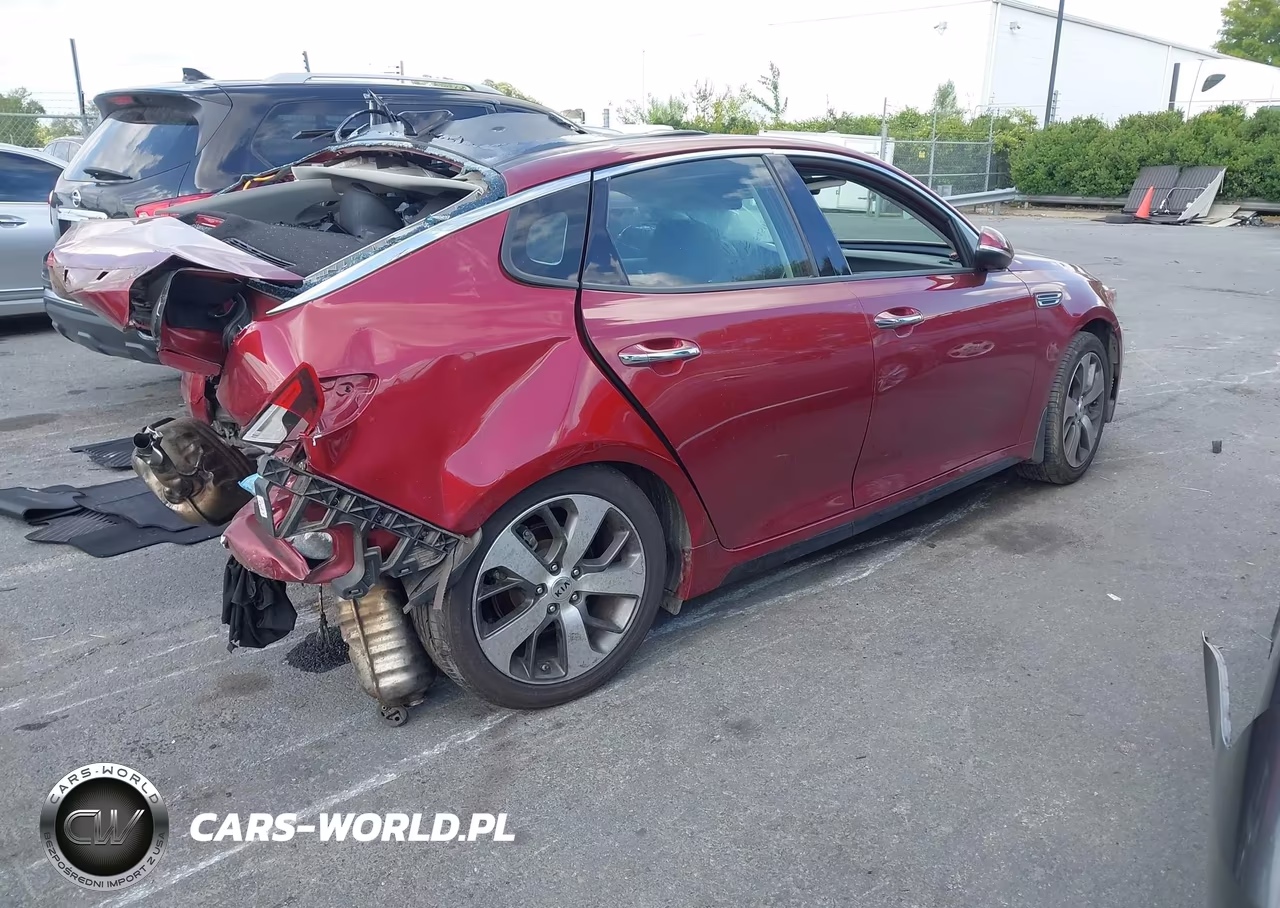 2020 Kia Optima S VIN:5XXGT4L32LG417884 - 4