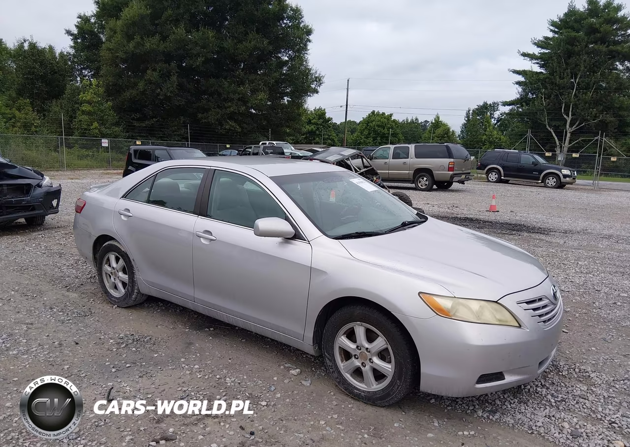 2009 Toyota Camry Le – zdjęcie 1 z 11