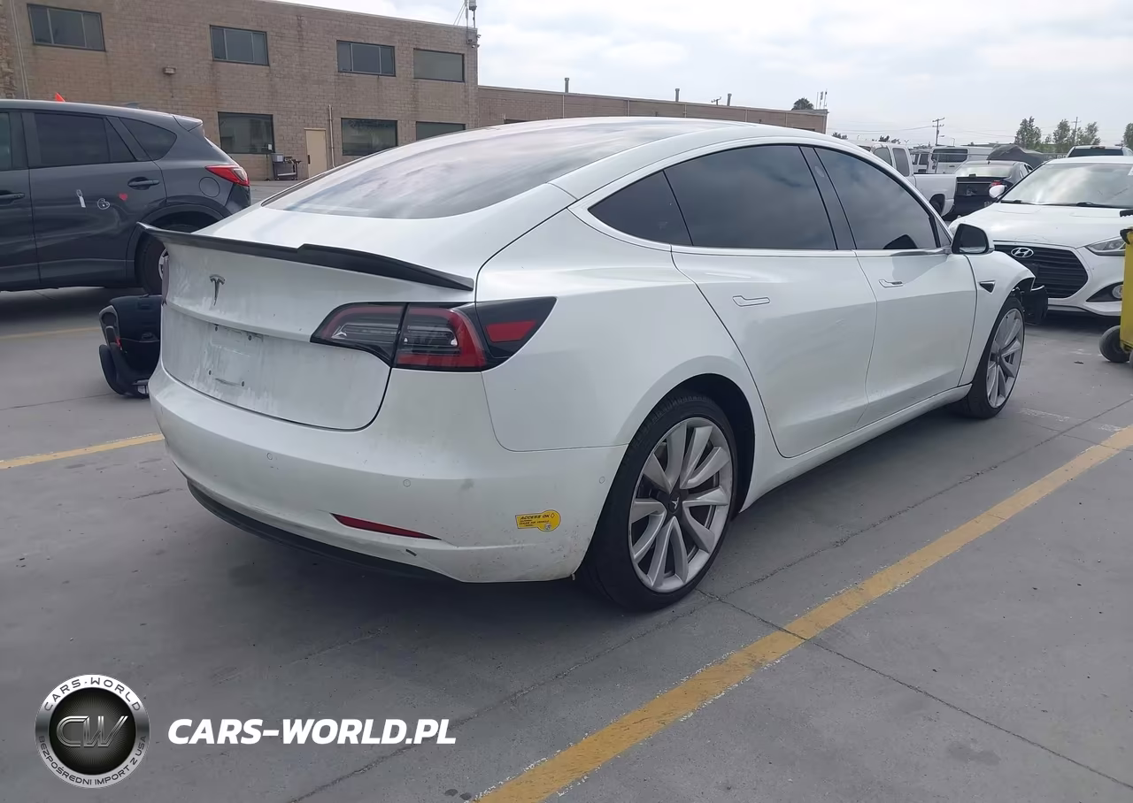 2018 Tesla Model 3 VIN:5YJ3E1EA4JF164585 - 4
