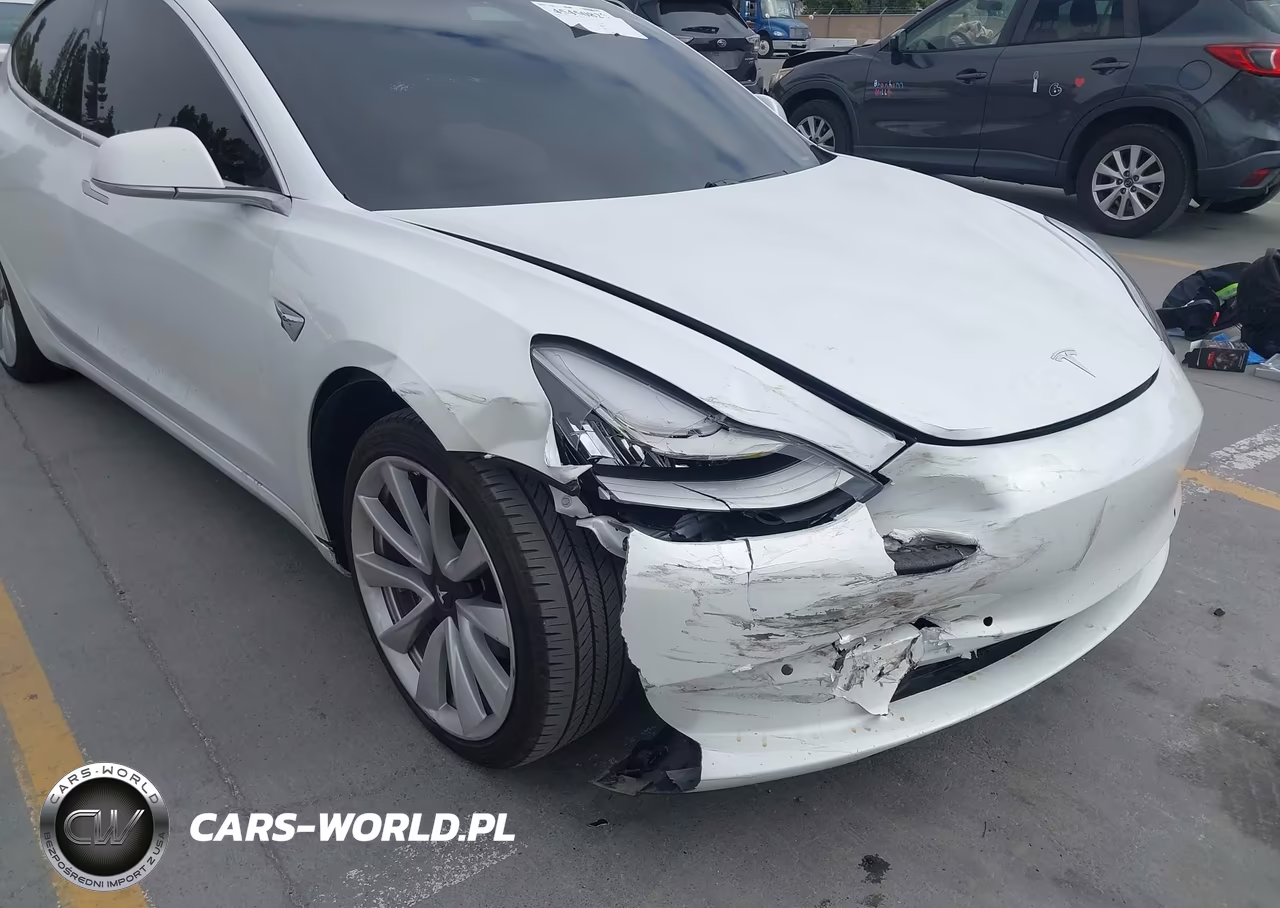 2018 Tesla Model 3 VIN:5YJ3E1EA4JF164585 - 6