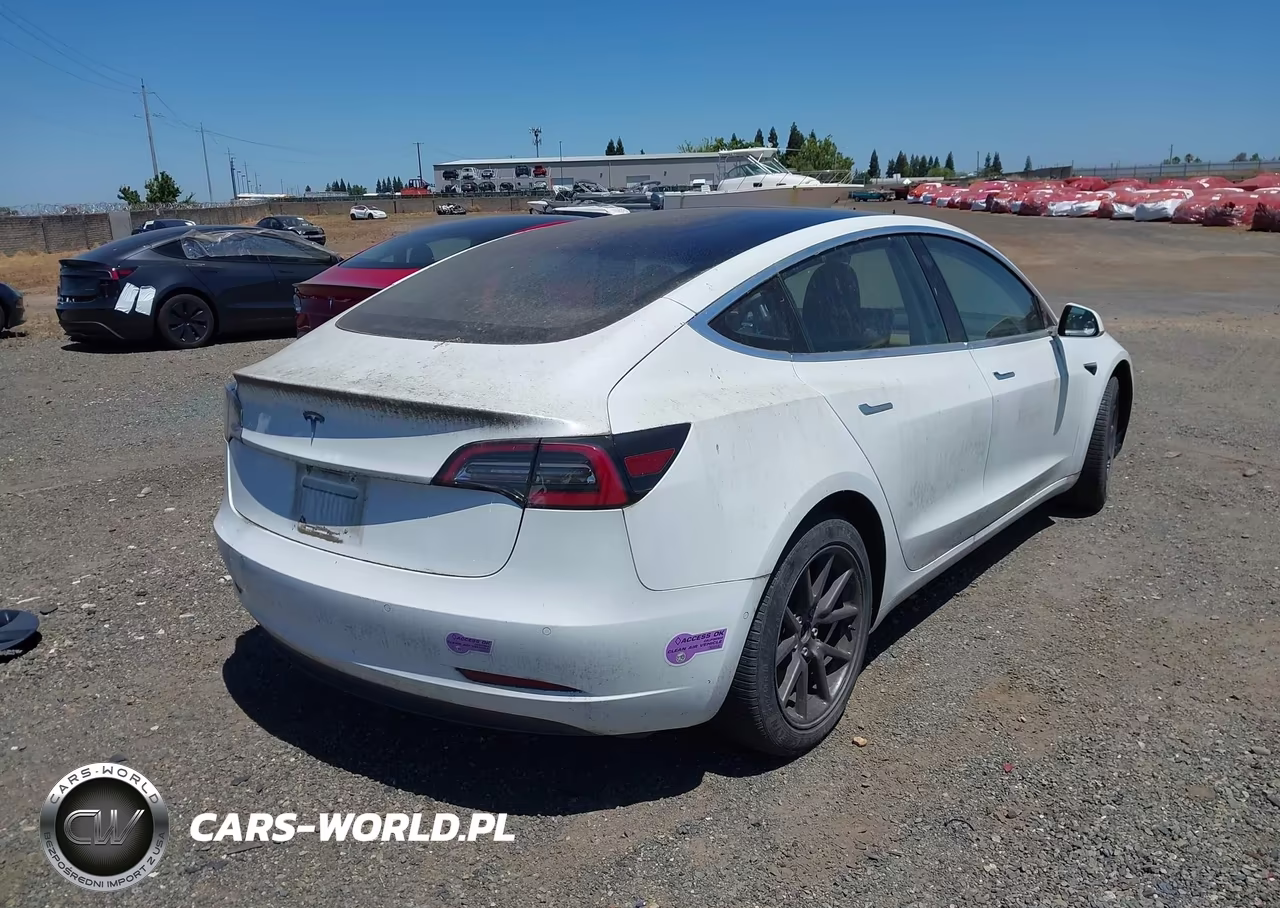 2018 Tesla Model 3 VIN:5YJ3E1EA4JF039862 - 4