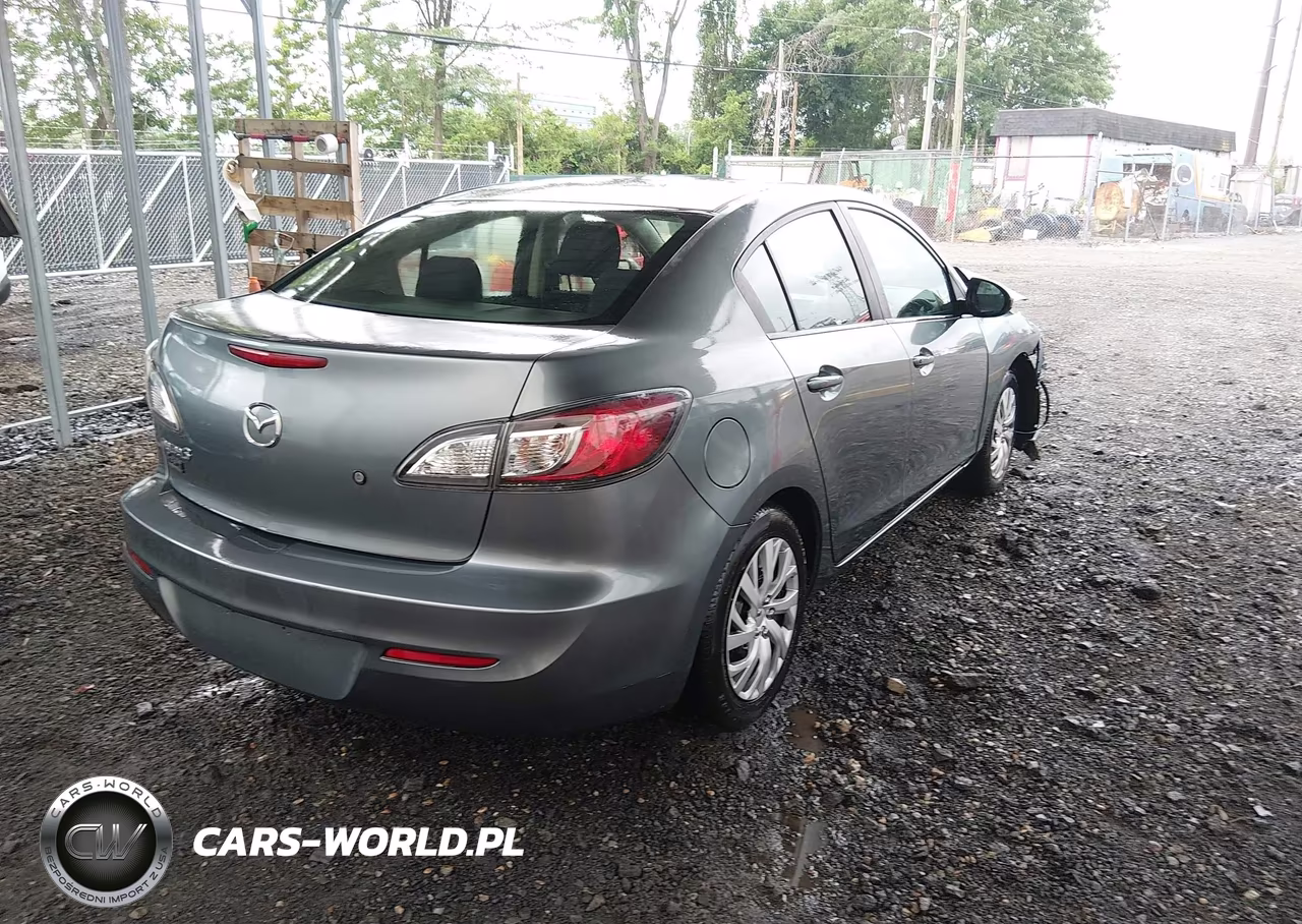2012 Mazda Mazda3 I Sport VIN:JM1BL1UG6C1510543 - 4